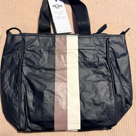 NWT ALOHA Collection Black and Brown Le Voyager Crossbody Bag - Picture 2 of 7